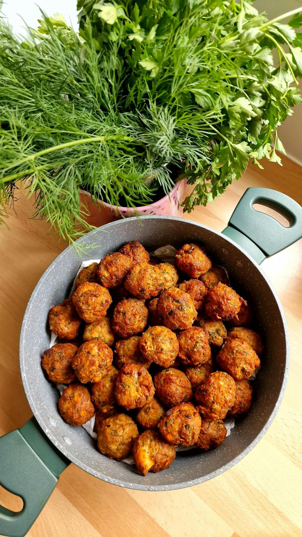 Polpette di cavolfiore: la ricetta che non conosci più buona della carne! È tutto&nbsp;irresistibile