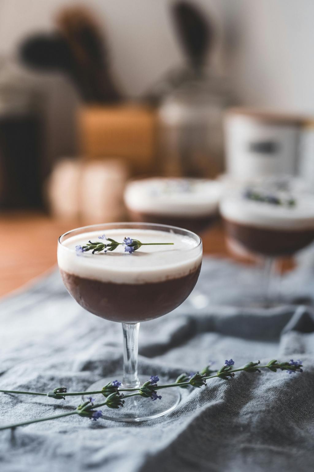 Mousse light al cioccolato: la ricetta perfetta per grandi e piccini. È pronta in pochi minuti. Assaggiala&nbsp;subito!