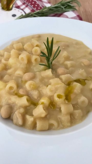 Pasta di ceci e patate: scopri la ricetta genuina e semplice perfetta per l’inverno. Piace anche ai&nbsp;bambini