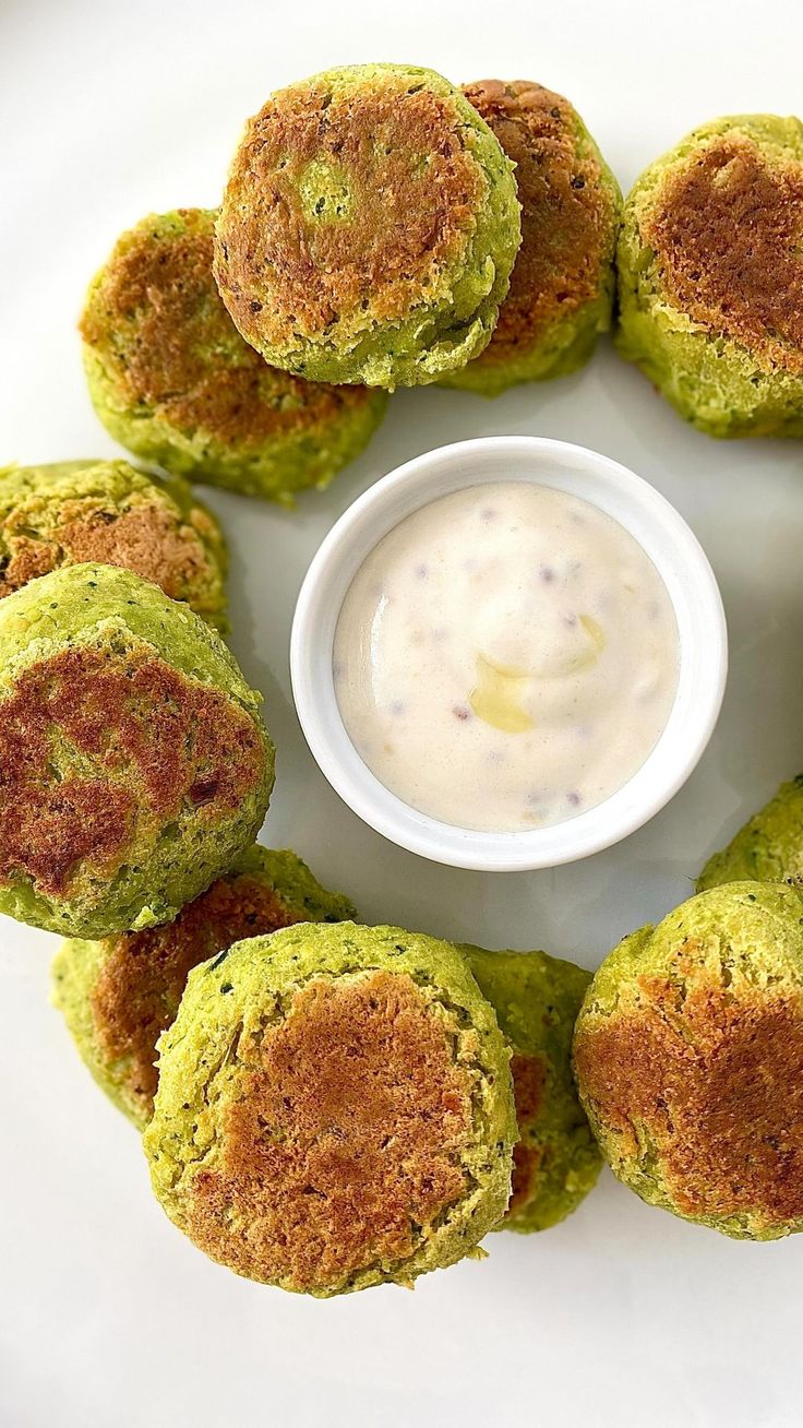 Schiacciatine di broccoli: aggiungi le lenticchie! Sono più buone della carne. Scopri la ricetta che piace anche ai&nbsp;bambini