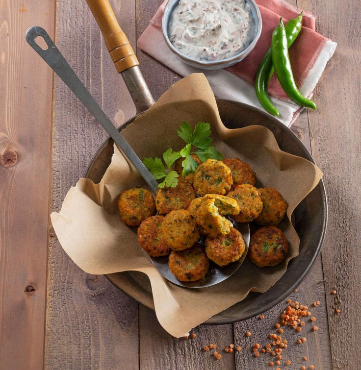 Crocchette di ceci: la ricetta facile e veloce dal sapore speziato! Provale subito. Le mangerai una dietro&nbsp;l’altra