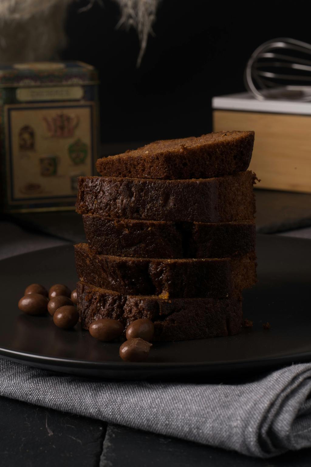 Torta al cioccolato: non devi utilizzare le uova! Scopri la ricetta di questo dolce classico e goloso. È morbida e&nbsp;irresistibile