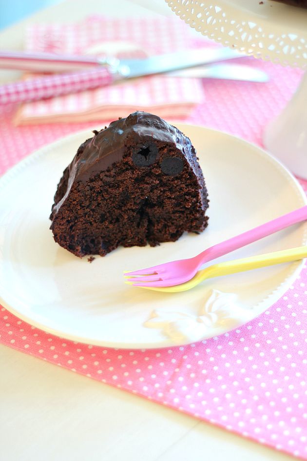 Torta al cioccolato senza uova: la ricetta sana e leggera alla portata di tutti! Bastano pochi minuti e l’impasto è&nbsp;pronto