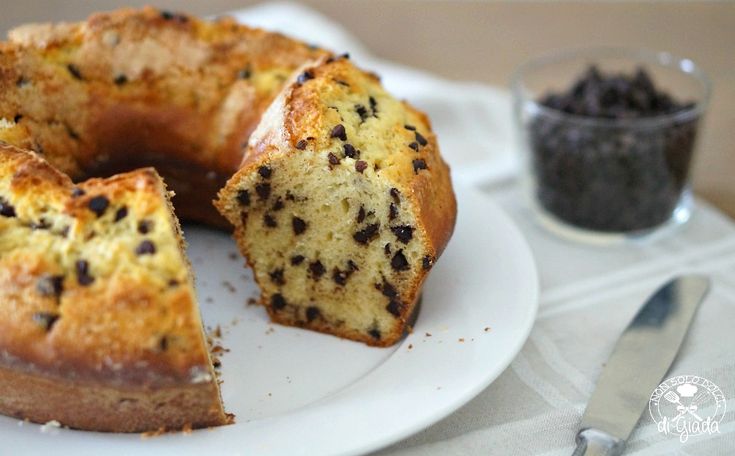 Ciambellone light con gocce di cioccolato: scopri l’impasto senza uova. È pronto in 5 minuti! Fallo&nbsp;adesso