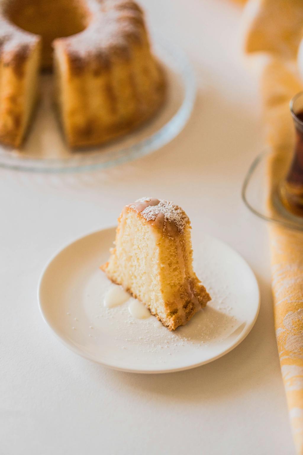Torta super soffice senza uova e senza burro: la ricetta da fare a casa in pochi minuti! La mangerai tutti i giorni. È&nbsp;deliziosa