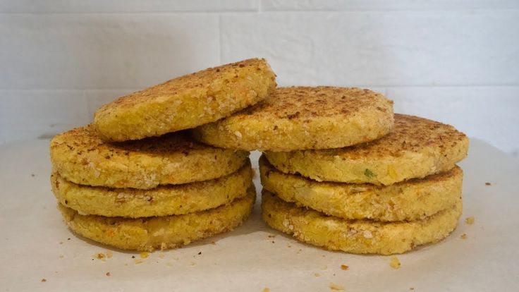 Burger di carciofi: aggiungi i cannellini! Sono più buoni della carne e facilissimi da fare! Scopri la ricetta che piace anche ai&nbsp;bambini