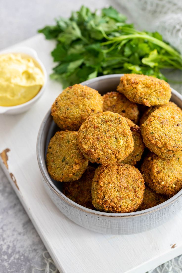 Nuggets di ceci: ti serve solo 1 zucchina! Scopri la ricetta senza carne e senza uova pronta in 5 minuti. Sono&nbsp;irresistibili