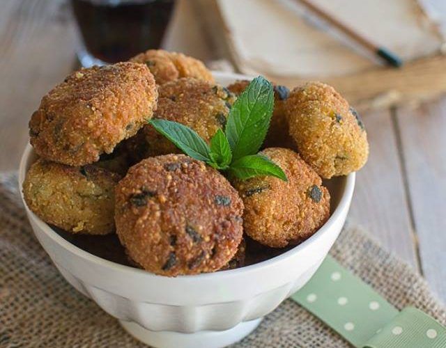 Polpette di zucchine: la ricetta più buona della carne da fare in 5 minuti! Non servono neanche le&nbsp;uova