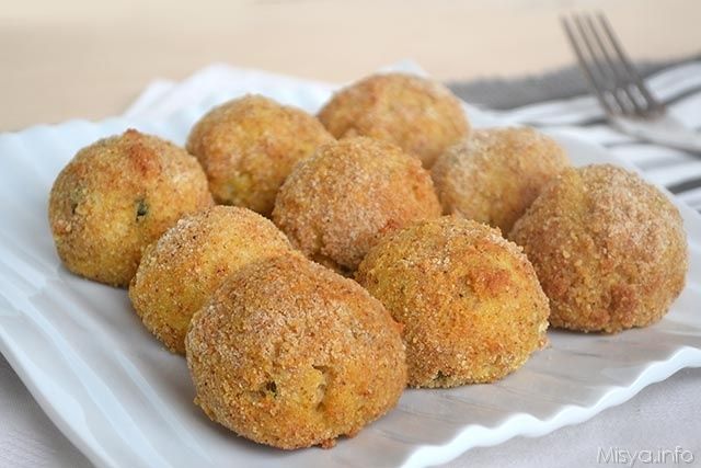 Polpette di patate: con il cavolfiore sono irresistibili! Scopri l’impasto senza uova facilissimo da fare. Piacciono anche ai&nbsp;bambini