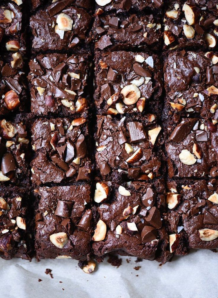 Brownies senza uova e senza burro: la ricetta light e senza glutine più buona del mondo! Non devi usare nemmeno il&nbsp;forno