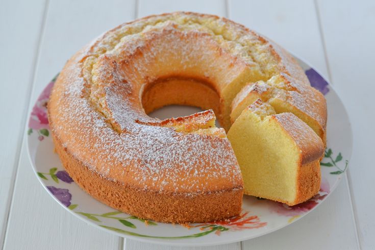 Ciambellone light alla vaniglia: il dolce senza uova e senza burro perfetto per la colazione! Ecco la&nbsp;ricetta
