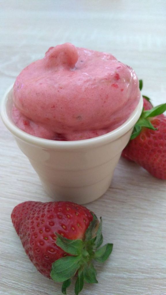 Gelato Fatto in Casa: è così facile che non devi usare neanche la Gelatiera. Prova la ricetta 100% Vegan che piace anche ai&nbsp;bambini
