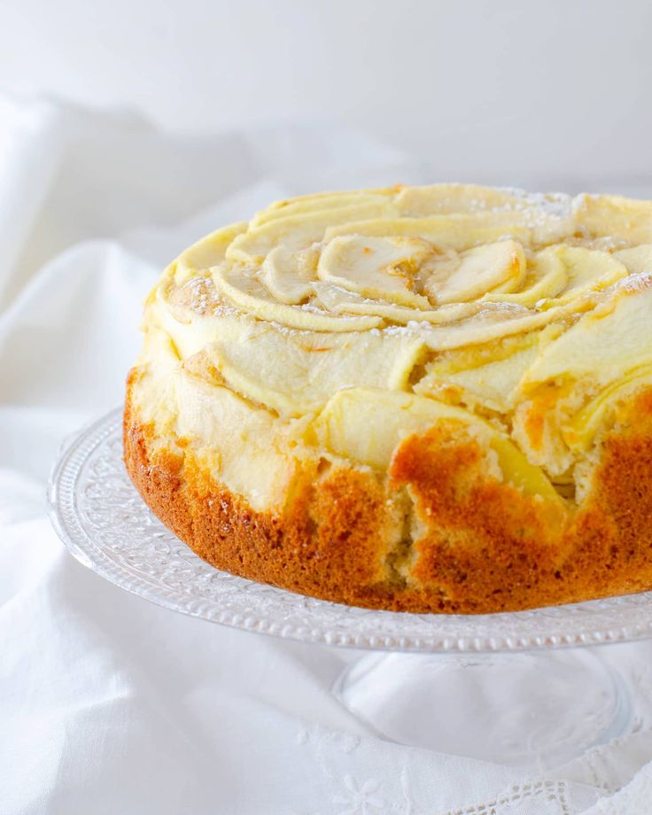 Torta di mele senza uova e senza burro: la versione che piace anche ai bambini! È profumatissima. Ti bastano 5&nbsp;minuti