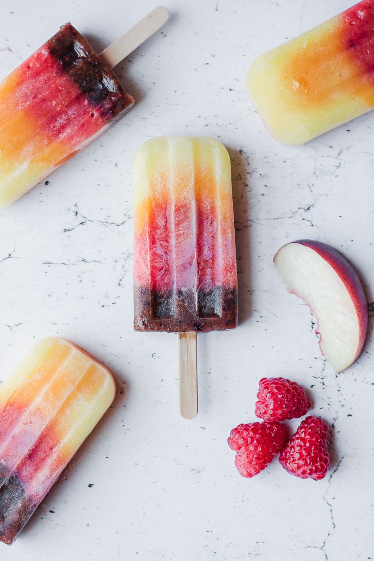 Ghiaccioli fatti in casa: usa la frutta che hai in casa! Sono buonissimi e sono pronti prima di&nbsp;subito