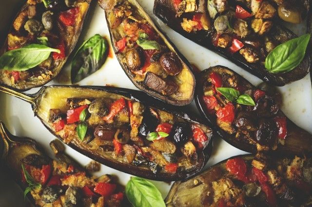 Barchette di Melanzane: usa i ceci e piaceranno a tutti! Scopri questa ricetta grigliata, è&nbsp;irresistibile