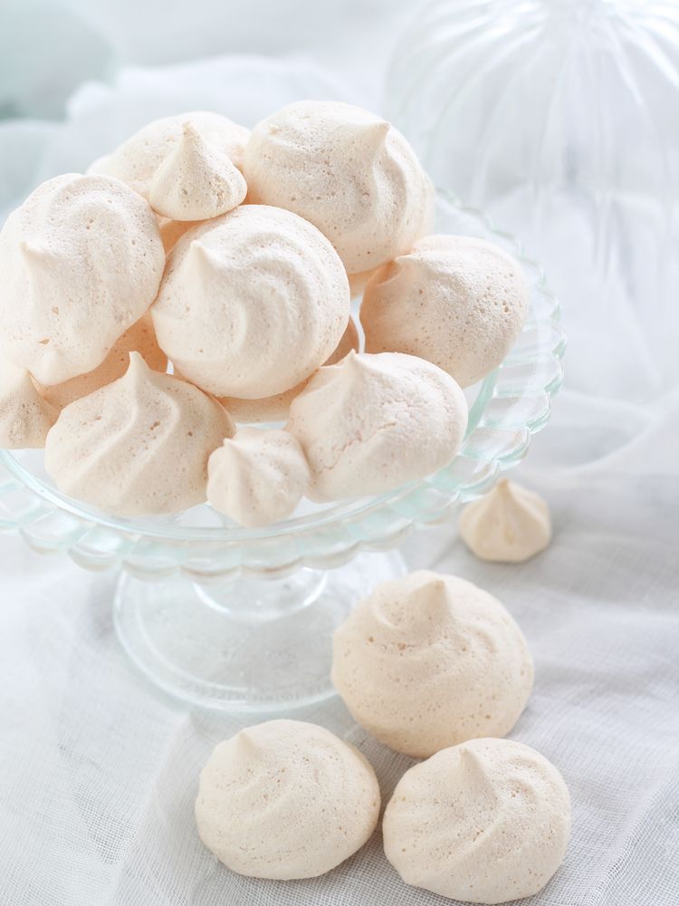 Meringhe all’aquafaba: la ricetta vegana da fare a casa! Provaci subito, è&nbsp;facilissima