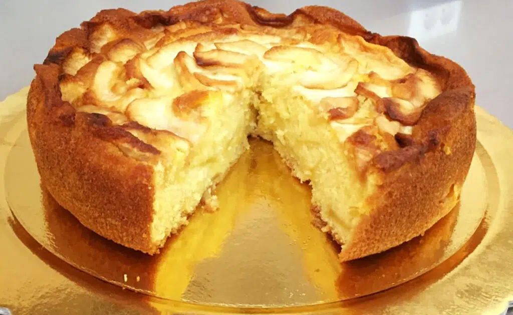 Torta di mele: niente latte, uova e burro! È leggerissima e delicata. Ti bastano 5&nbsp;minuti