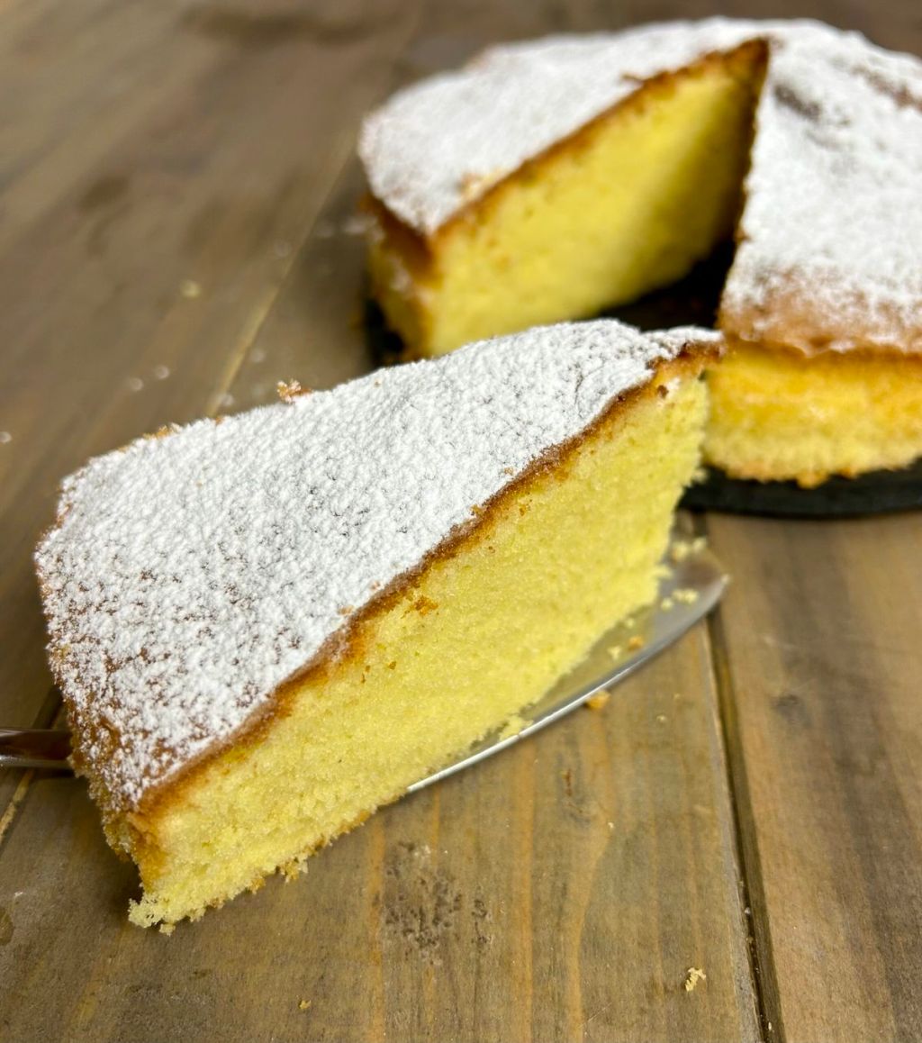 Torta Paradiso light: è senza burro e senza uova! Scopri quanto è soffice, semplice e&nbsp;profumata