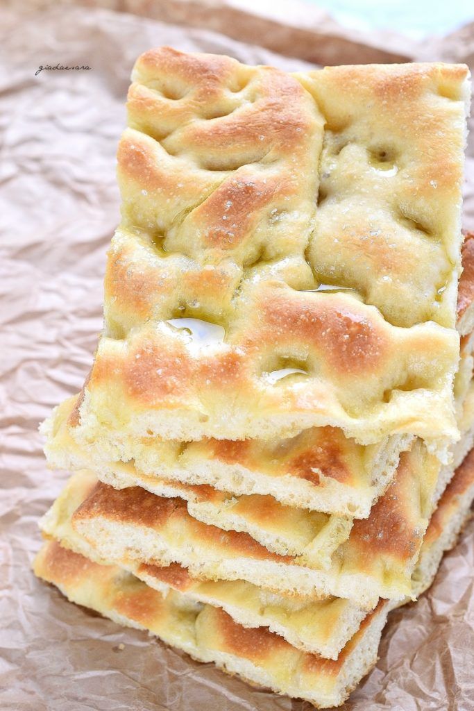 Focaccia con lievito istantaneo: ecco la ricetta pronta in pochi minuti! Piacerà a&nbsp;tutti