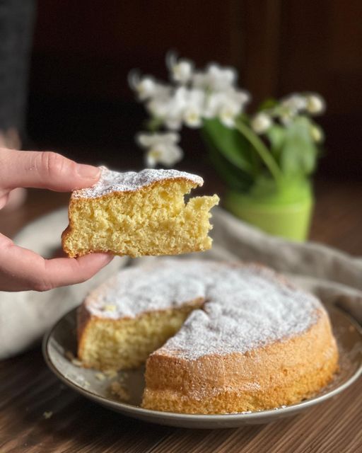 Pan di Spagna light: scopri la ricetta senza uova e senza latte! È facile e&nbsp;veloce