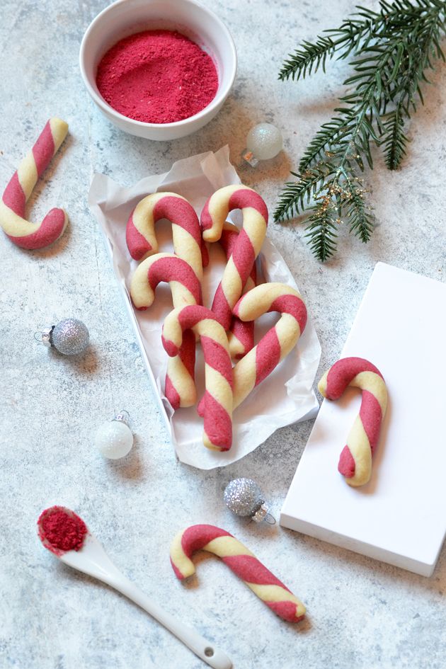 Bastoncini di Natale: prepara i biscotti senza uova e senza burro! Sono perfetti per le feste