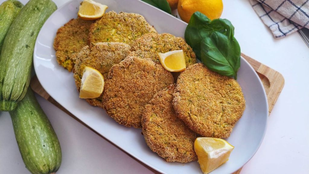 Cotolette di zucchine: non devi usare nemmeno 1 uovo e sono più gustose della carne. Sono pronte in 5&nbsp;minuti