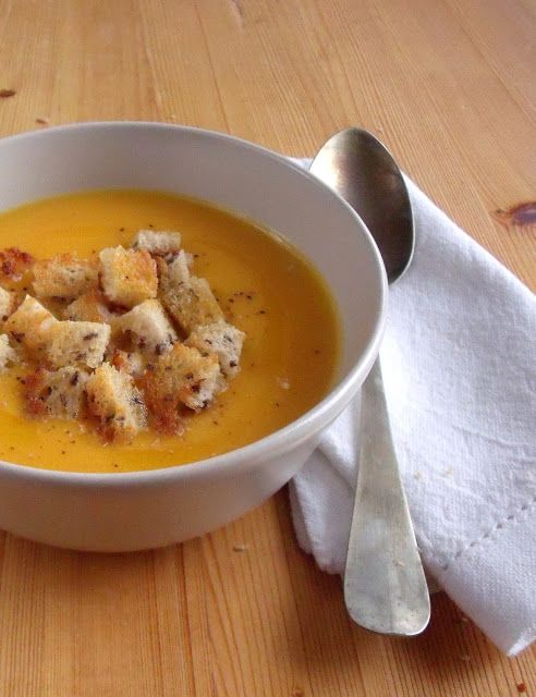 Vellutata di zucca: la ricetta perfetta da fare in pochi minuti che piace anche ai bambini! È semplice e super gustosa, Falla&nbsp;subito