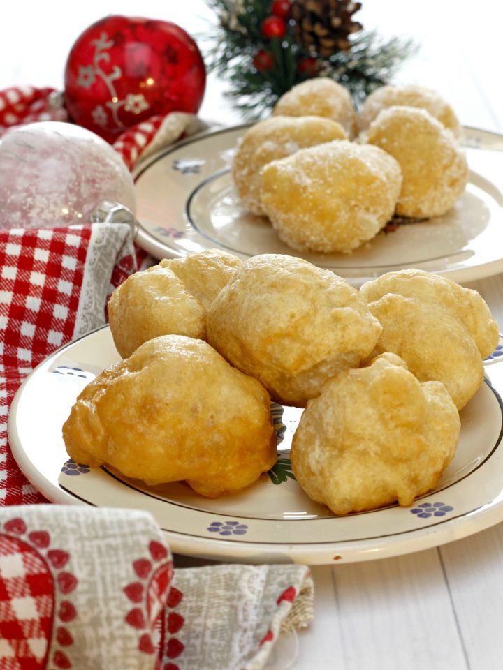 Pettole dell’Immacolata: scopri la ricetta dell’impasto light! Sono perfette anche per chi soffre di intolleranze! Assaggiale subito, sono&nbsp;irresistibili