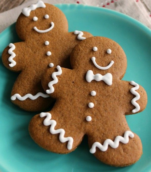 Biscotti Pan di Zenzero: la ricetta senza uova e senza burro perfetta per Natale! Sono leggerissimi e super golosi, li mangeranno uno dietro&nbsp;l’altro