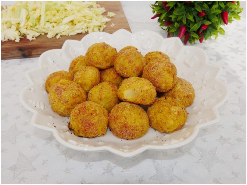 Polpette di Verza: mettile in forno e saranno leggere e gustose! Ecco la ricetta per far mangiare le verdure ai&nbsp;bambini