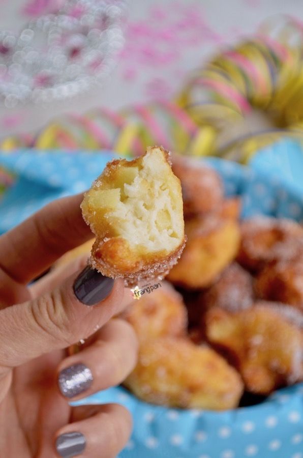 Frittelle di Mela: scopri la coccola golosa di Carnevale che piace a tutti! Prova subito questa versione Vegan senza&nbsp;uova