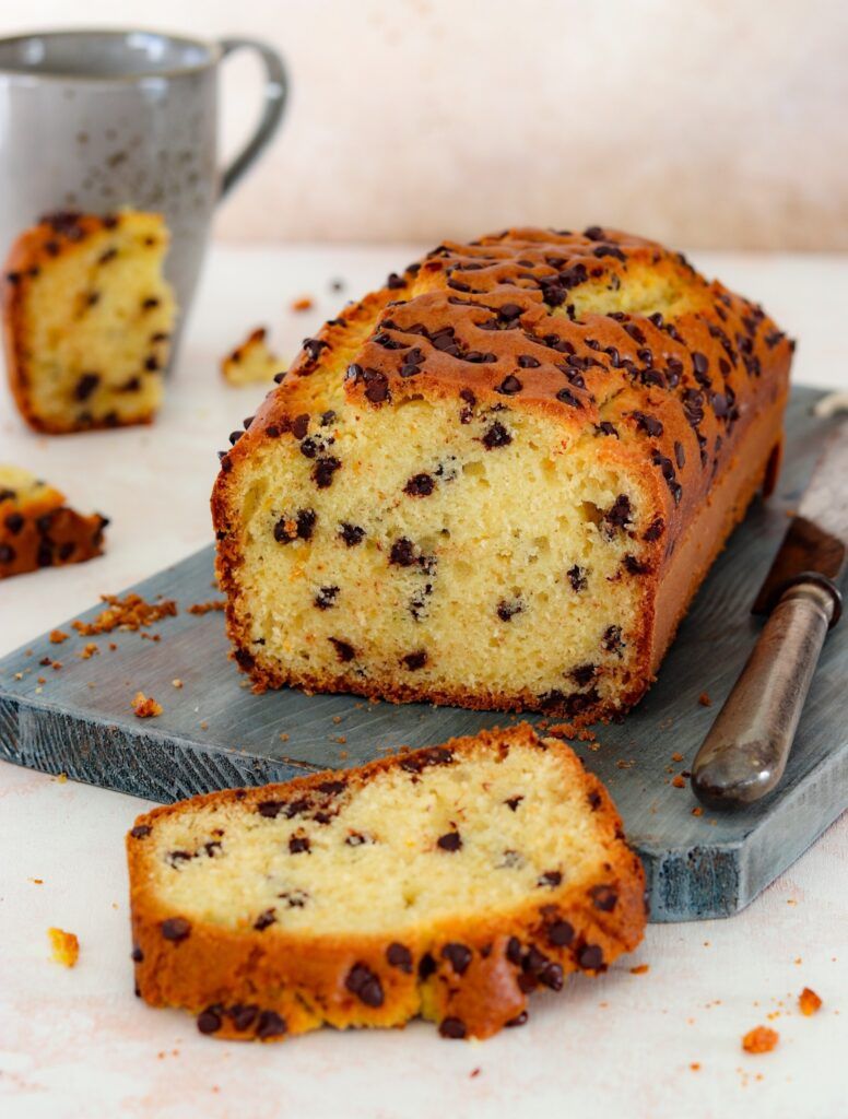 Plumcake con Gocce di Cioccolato: scopri la ricetta senza uova di questo dolce fatto in casa super Soffice! Lo prepari in 5&nbsp;minuti