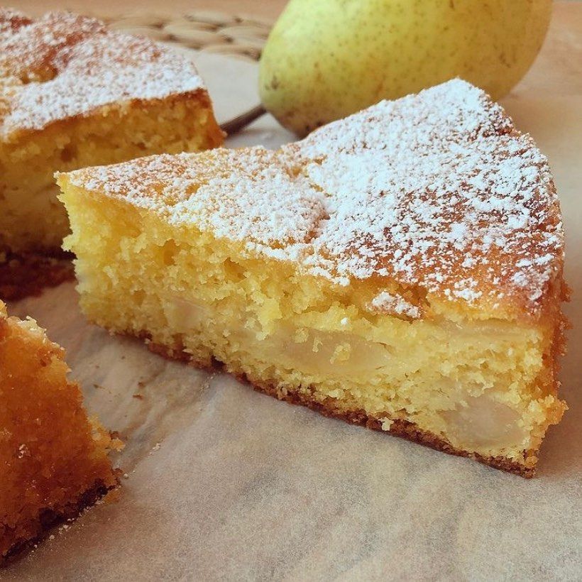 Torta di Pere e Mele: ecco il dolce Senza Uova da preparare in 2 minuti! È delicata e soffice come una&nbsp;nuvola