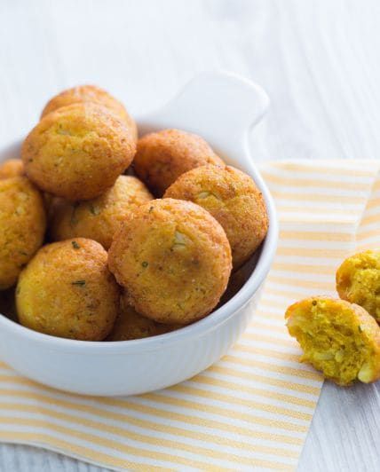 Polpette di Cavolfiore: ecco la ricetta che farà amare le verdure a tutti! Aggiungi le Mandorle per una nota super&nbsp;croccante