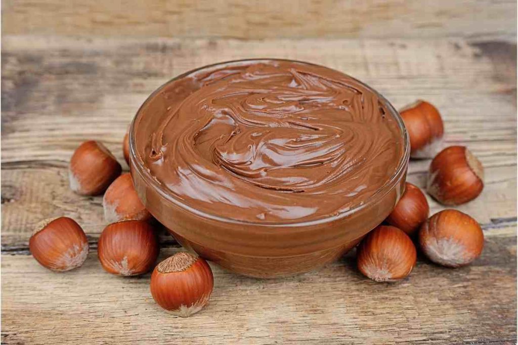 Crema di Nocciole: ti bastano solo 3 ingredienti! Ecco la ricetta Light facile e veloce da fare&nbsp;subito