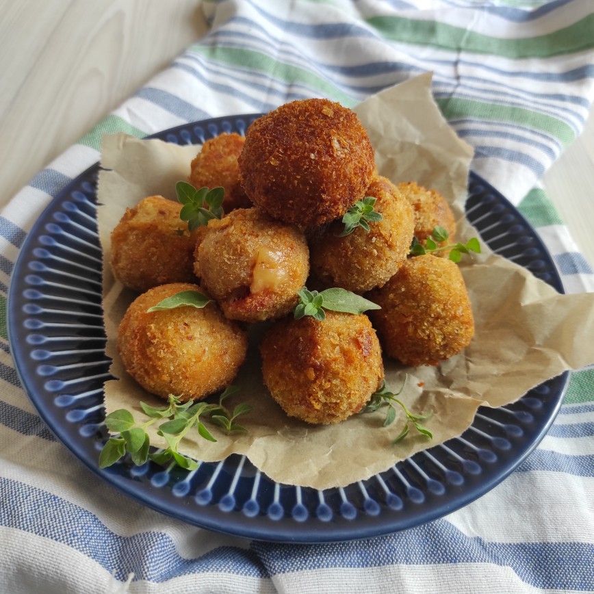 Polpette di Peperoni: mettile in forno! Sono sfiziose, croccanti e leggere! Le prepari in pochi&nbsp;minuti