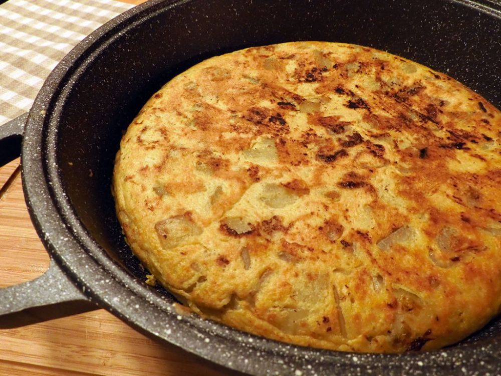 Frittata di Patate: niente uova! Usa la farina di ceci e un po’ d’acqua! Ti bastano 5&nbsp;minuti