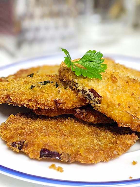 Cotolette di Melanzane: sono croccanti e profumate! Prova la facile ricetta senza&nbsp;uova